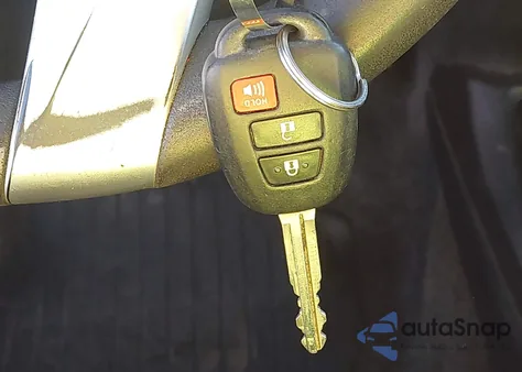 2015 Toyota Prius C One z USA, uszkodzony, nr VIN JTDKDTB30F1109924